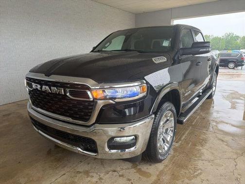 Diamond Black Crystal Pearlcoat 2026 RAM 1500 Big Horn/Lone Star