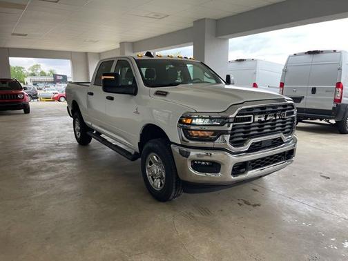 Bright White Clearcoat 2026 RAM 2500 Tradesman