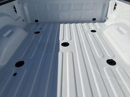 Bright White Clearcoat 2026 RAM 2500 Tradesman Crew Cab 4x4 6'4' Box