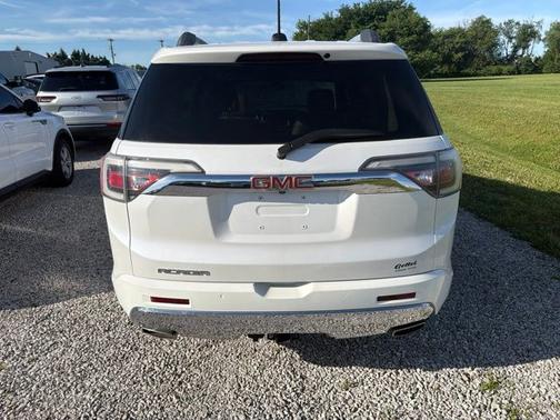 White Frost Tricoat 2019 GMC Acadia Denali