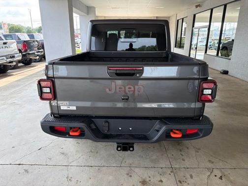 Granite Crystal Metallic Clearcoat 2026 Jeep Gladiator Mojave 4x4