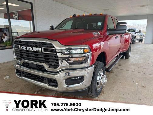 Molten Red Pearlcoat 2026 RAM 3500 Tradesman Crew Cab 4x4 8' Box