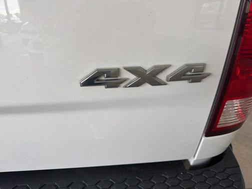 Bright White Clearcoat 2016 RAM 1500 Tradesman
