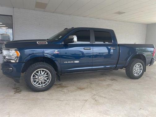 Patriot Blue Pearlcoat 2022 RAM 2500 Longhorn