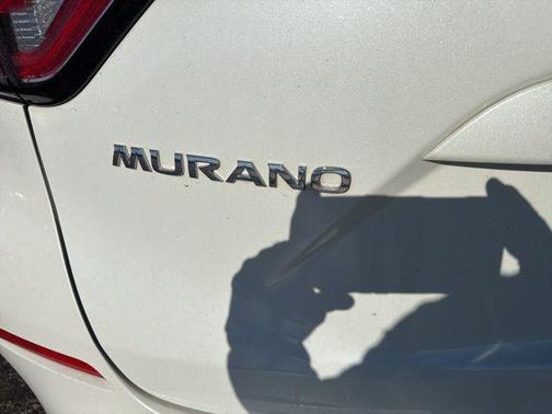 Pearl White 2018 Nissan Murano SL