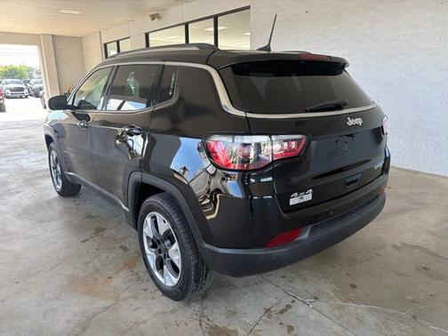 Diamond Black 2022 Jeep Compass Limited