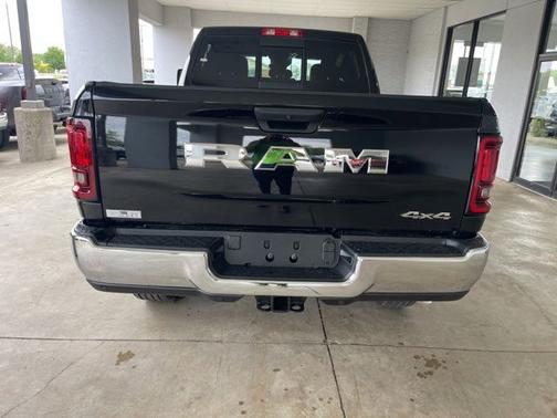 Diamond Black 2026 RAM 2500 Tradesman