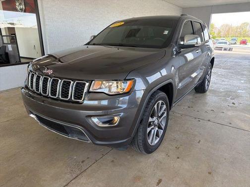 Granite Crystal Metallic Clearcoat 2018 Jeep Grand Cherokee Limited