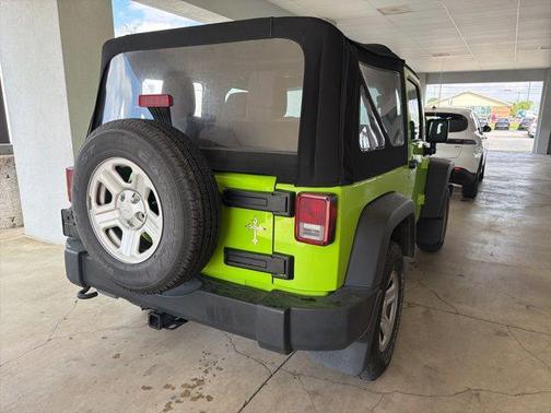 Gecko Pearlcoat 2013 Jeep Wrangler Sport