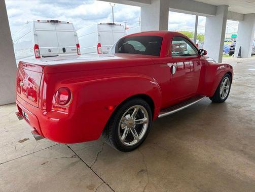 Redline Red 2003 Chevrolet SSR LS