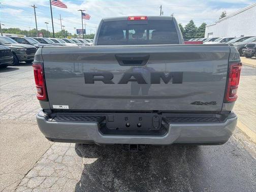Ceramic Gray Clearcoat 2026 RAM 2500 Black Express Crew Cab 4x4 6'4' Box