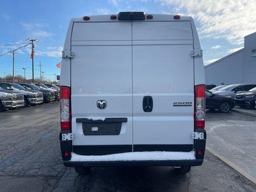 Bright White Clearcoat 2026 RAM ProMaster 2500 High Roof