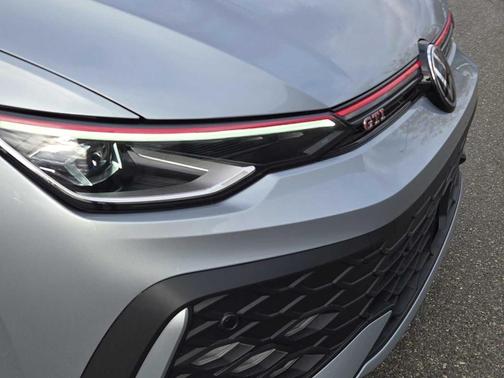 2026 Volkswagen Golf GTI SE