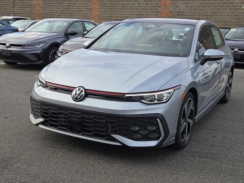 2026 Volkswagen Golf GTI SE