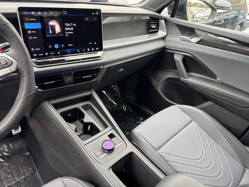 2025 Volkswagen Tiguan 2.0T SE R-Line Black