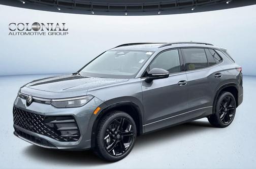 2025 Volkswagen Tiguan 2.0T SE R-Line Black