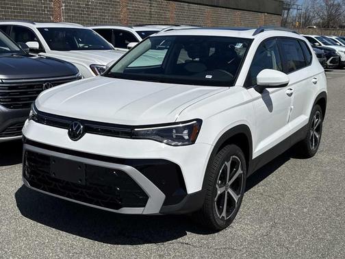 2025 Volkswagen Taos 1.5T SEL