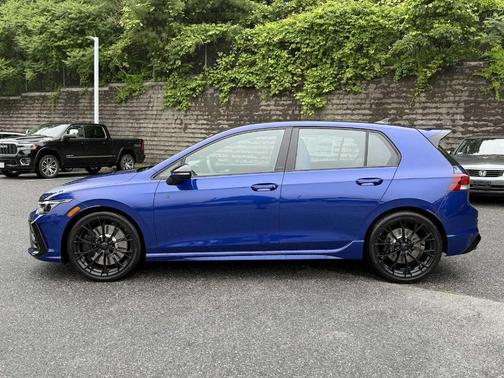 2025 Volkswagen Golf R 2.0T Black Edition