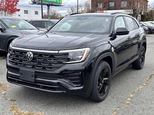 2026 Volkswagen Atlas Cross Sport 2.0T SEL R-Line Black