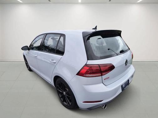 2021 Volkswagen Golf GTI 2.0T SE
