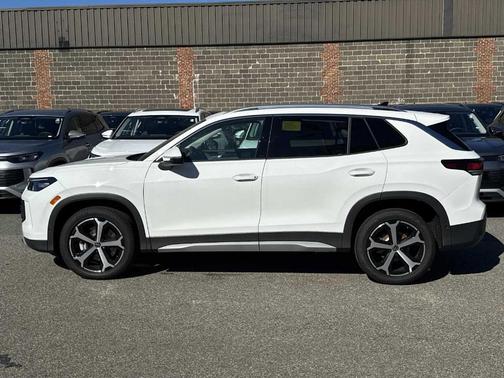2025 Volkswagen Tiguan 2.0T SE
