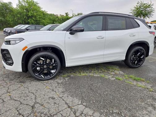 2025 Volkswagen Tiguan 2.0T SE R-Line Black