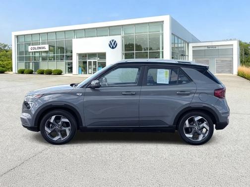 2022 Hyundai VENUE Limited