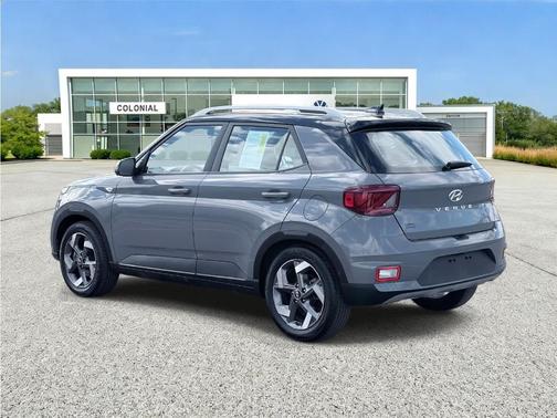 2022 Hyundai VENUE Limited