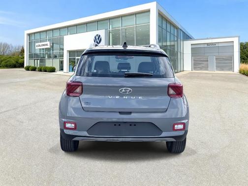 2022 Hyundai VENUE Limited