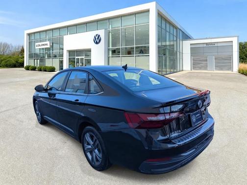 2023 Volkswagen Jetta 1.5T SE