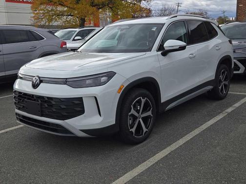 2026 Volkswagen Tiguan 2.0T SE