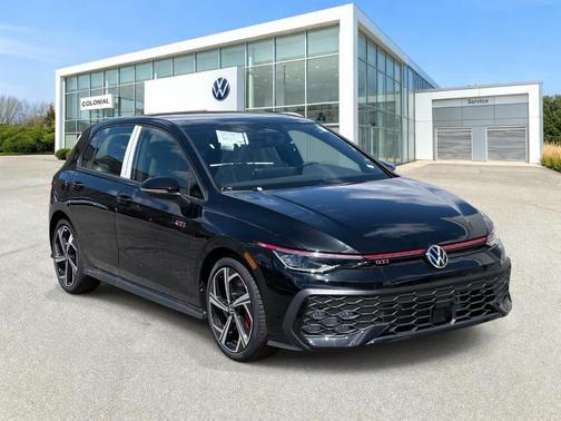 Mythos Black Metallic 2026 Volkswagen Golf GTI 2.0T SE