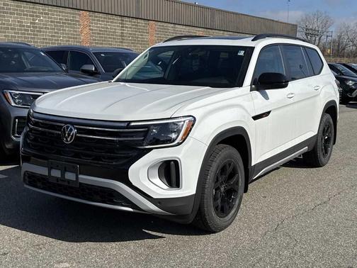 2025 Volkswagen Atlas 2.0T Peak Edition