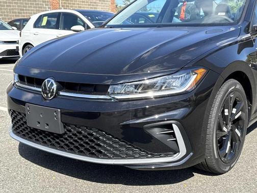 2026 Volkswagen Jetta 1.8T SE