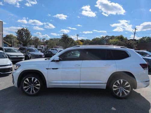 2023 Volkswagen Atlas 3.6L SEL Premium R-Line