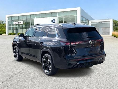 Deep Black Pearl 2027 Volkswagen Atlas 2.0T SEL