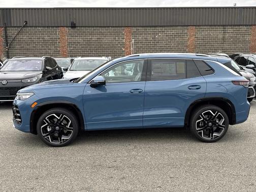 2026 Volkswagen Tiguan 2.0T SEL