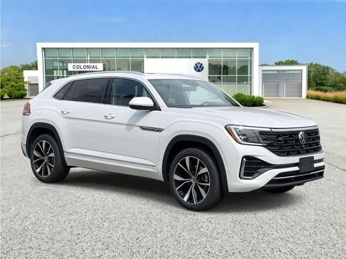 Opal White Pearl 2026 Volkswagen Atlas Cross Sport 2.0T SEL Premium R-Line