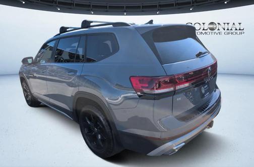 2024 Volkswagen Atlas 2.0T Peak Edition SE w/Technology