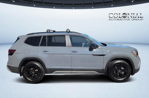 2024 Volkswagen Atlas 2.0T Peak Edition SE w/Technology