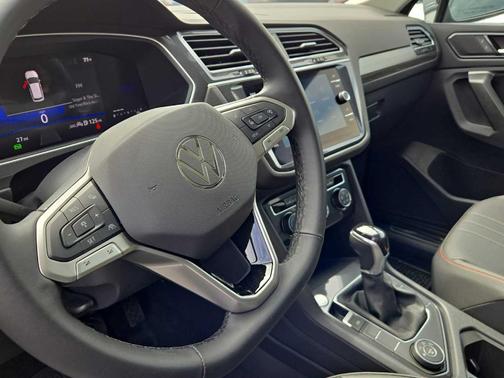 2024 Volkswagen Tiguan 2.0T Wolfsburg Edition