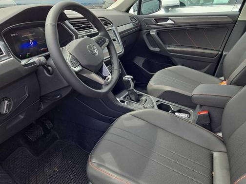 2024 Volkswagen Tiguan 2.0T Wolfsburg Edition