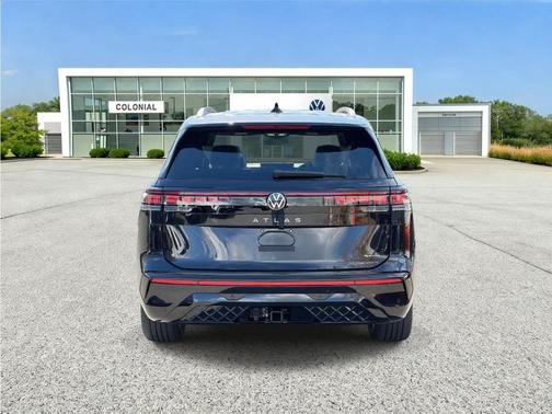 Deep Black Pearl 2027 Volkswagen Atlas 2.0T SEL