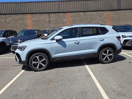 2025 Volkswagen Taos 1.5T SEL
