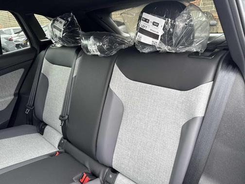 2025 Volkswagen ID.4 Pro