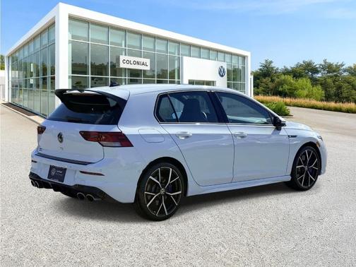 2024 Volkswagen Golf R 2.0T