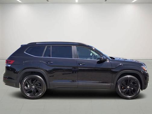 2023 Volkswagen Atlas 2.0T SE