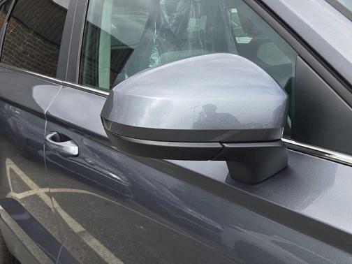 2025 Volkswagen Taos 1.5T SEL