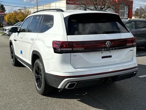 2025 Volkswagen Atlas 2.0T Peak Edition
