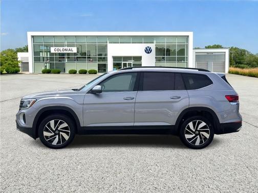 Silver Mist Metallic 2025 Volkswagen Atlas 2.0T SE